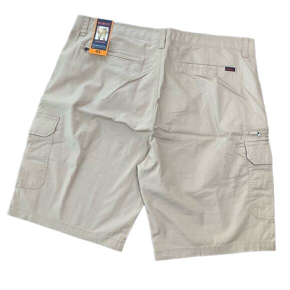 WearFirst Men’s Cargo Shorts Khaki Tan Size 42 NWT - Picture 2 of 7